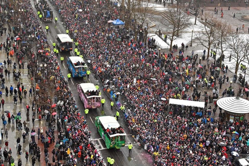 Mistrzowska feta zwycięzców Super Bowl. Alkohol lał się strumieniami