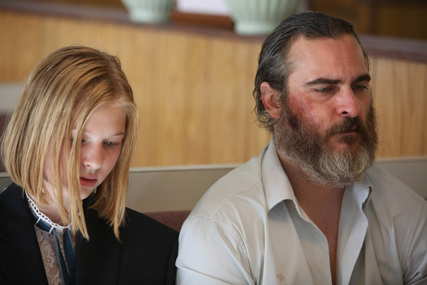 Joaquin Phoenix w poruszającym "Nigdy cię tu nie było". Nagrodzony w Cannes film w piątek w kinach. Zobacz ZWIASTUN