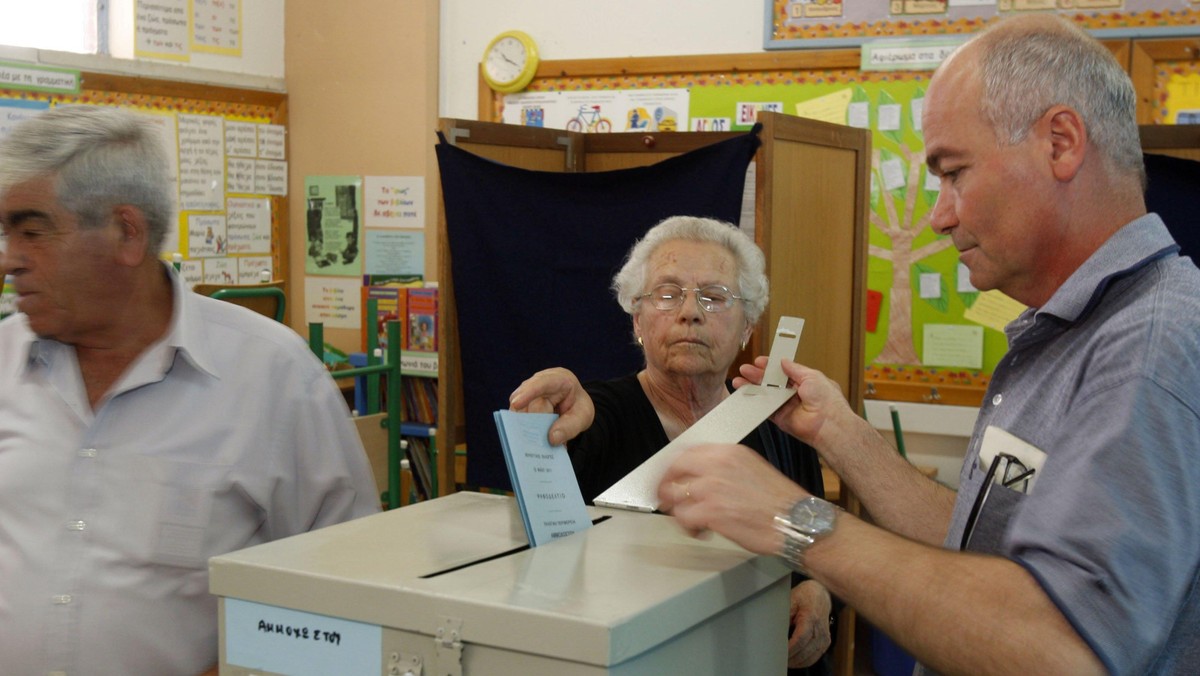 W wyborach parlamentarnych na Cyprze prowadzi partia prawicowej opozycji, a na drugim miejscu jest partia komunistyczna - wynika z sondaży exit polls ogłoszonych w cypryjskiej telewizji publicznej.