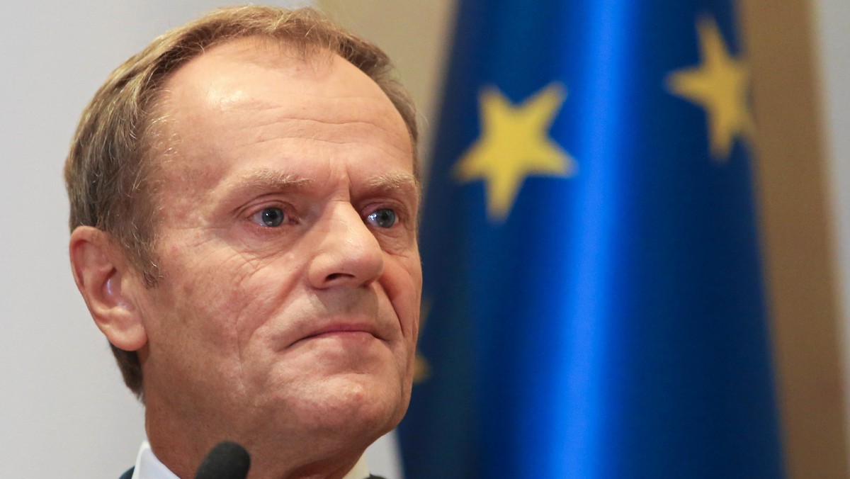 Przewodniczący Rady Europejskiej Donald Tusk rozpoczął trzydniową wizytę na Ukrainie, dokąd przybył w związku z 5. rocznicą najbardziej tragicznych wydarzeń rewolucji godności z przełomu 2013 i 2014 r. na Majdanie Niepodległości w Kijowie.