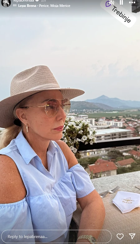 Lepa Brena