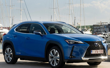 LEXUS UX