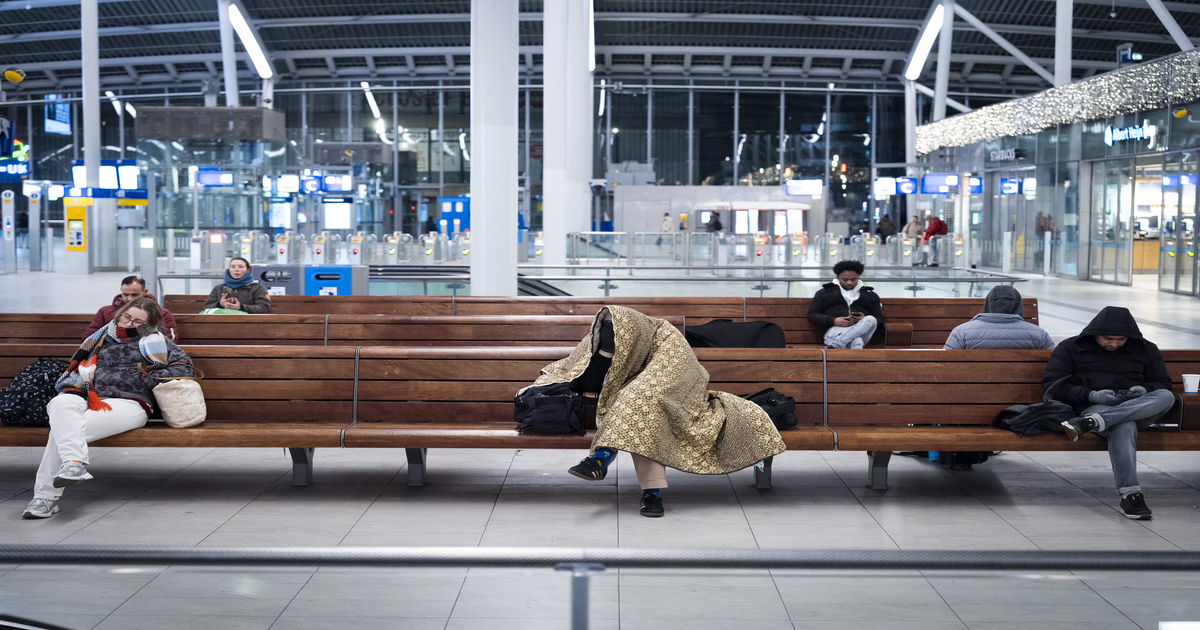 Treinverkeer Den Bosch-Tilburg plat door spoorverzakking bij Vught