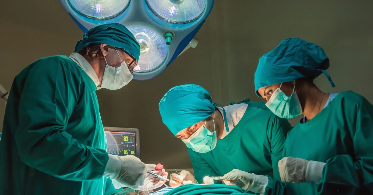 Piwnice tych szpitali zostaną przekształcone w zapasowe sale operacyjne