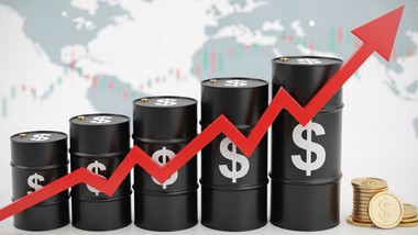 ropa pod znakiem zapytania, świat na krawędzi recesji. cnbc ostrzega p