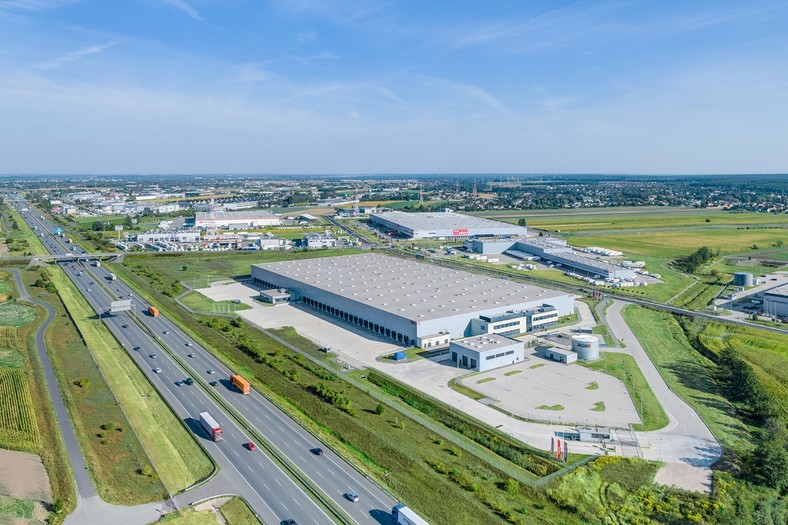 W SEGRO Logistics Park Poznań, Komorniki można wynająć 30 200 mkw. ekologicznego magazynu (BREEAM Very Good) z opcją rozbudowy o 10 200 mkw. (140/140)