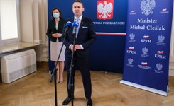 Minister Cieślak podał się do dymisji. Oto finał afery z Pacanowa