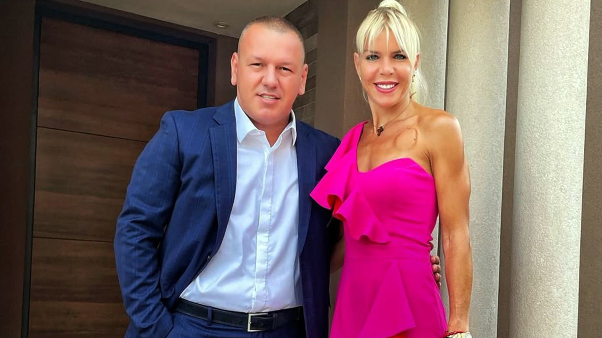 Najnovije informacije o STANJU MUŽA TATJANE JEČMENICE Oštećena pluća, polomljena rebra i pršljen, i dalje je u indukovanoj komi Kép