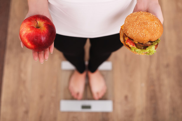 10 najpopulrniejszych mitów dotyczących tłuszczu, nabiału czy kalorii. Ile w nich prawdy?