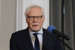 Prof. Safjan: W sprawie rządów prawa nie ma żadnych kompromisów [WYWIAD]