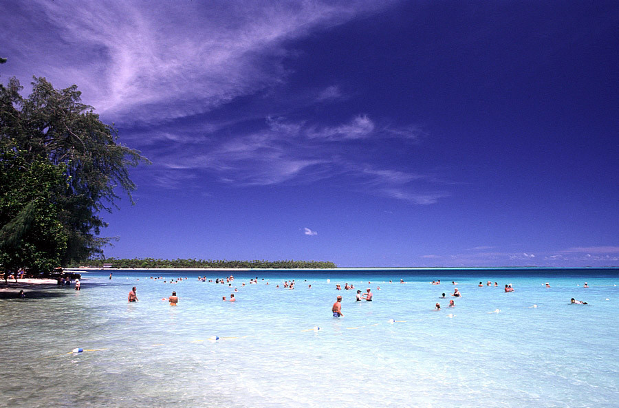 Kiribati - raj, który pochłoną fale