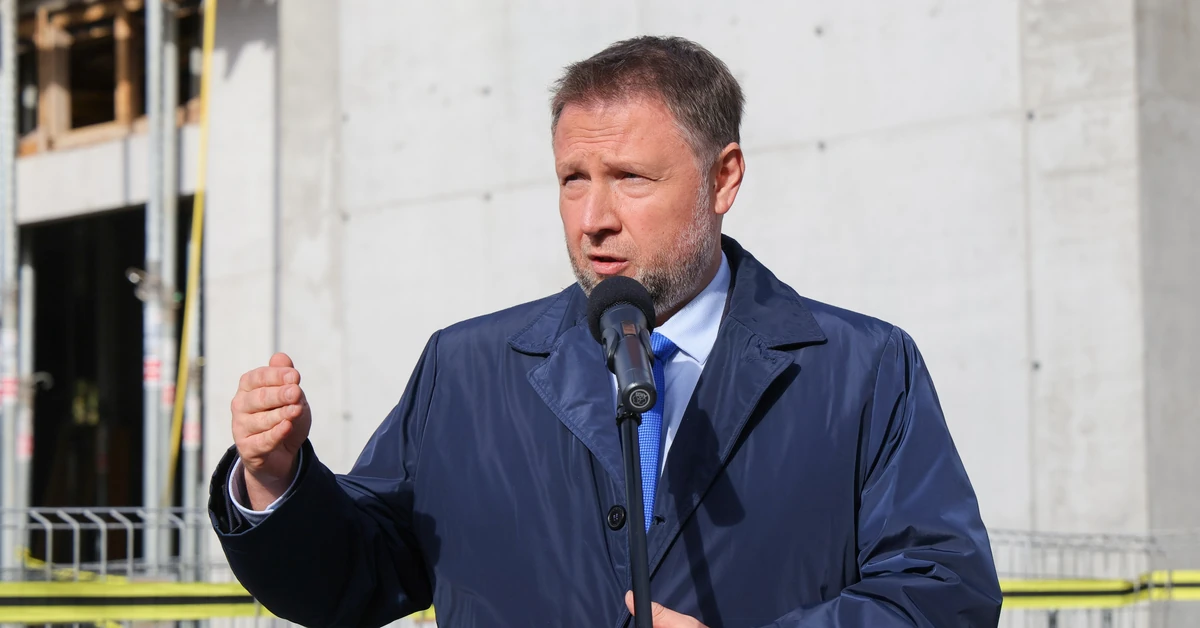 MSWiA szykuje nowe przepisy o obywatelstwie. Kierwiński chce rozmów z prezydentem