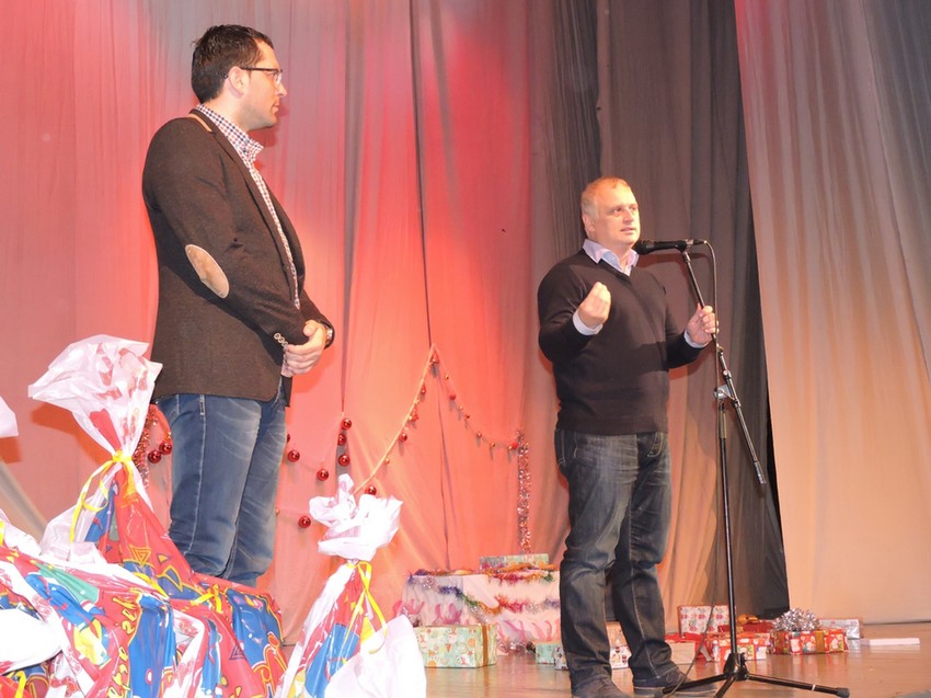 Više od 12 milijardi dinara biće uloženo u 2016. godini u infrastruktutu Lazarevca, najavio je danas Vesić 