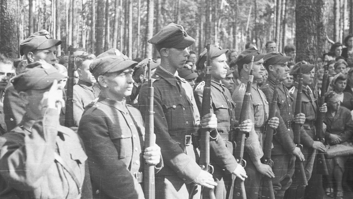 75 lat temu rozwiązano Armię Krajową