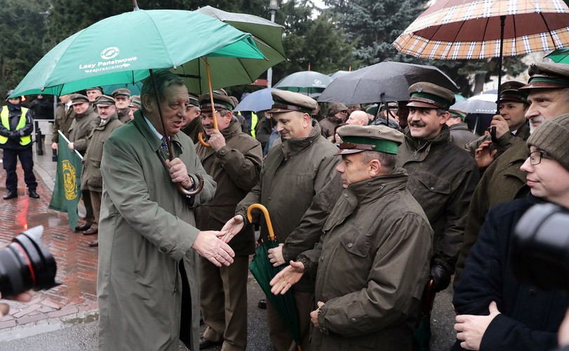 Jan Szyszko dziękuje przybyłym