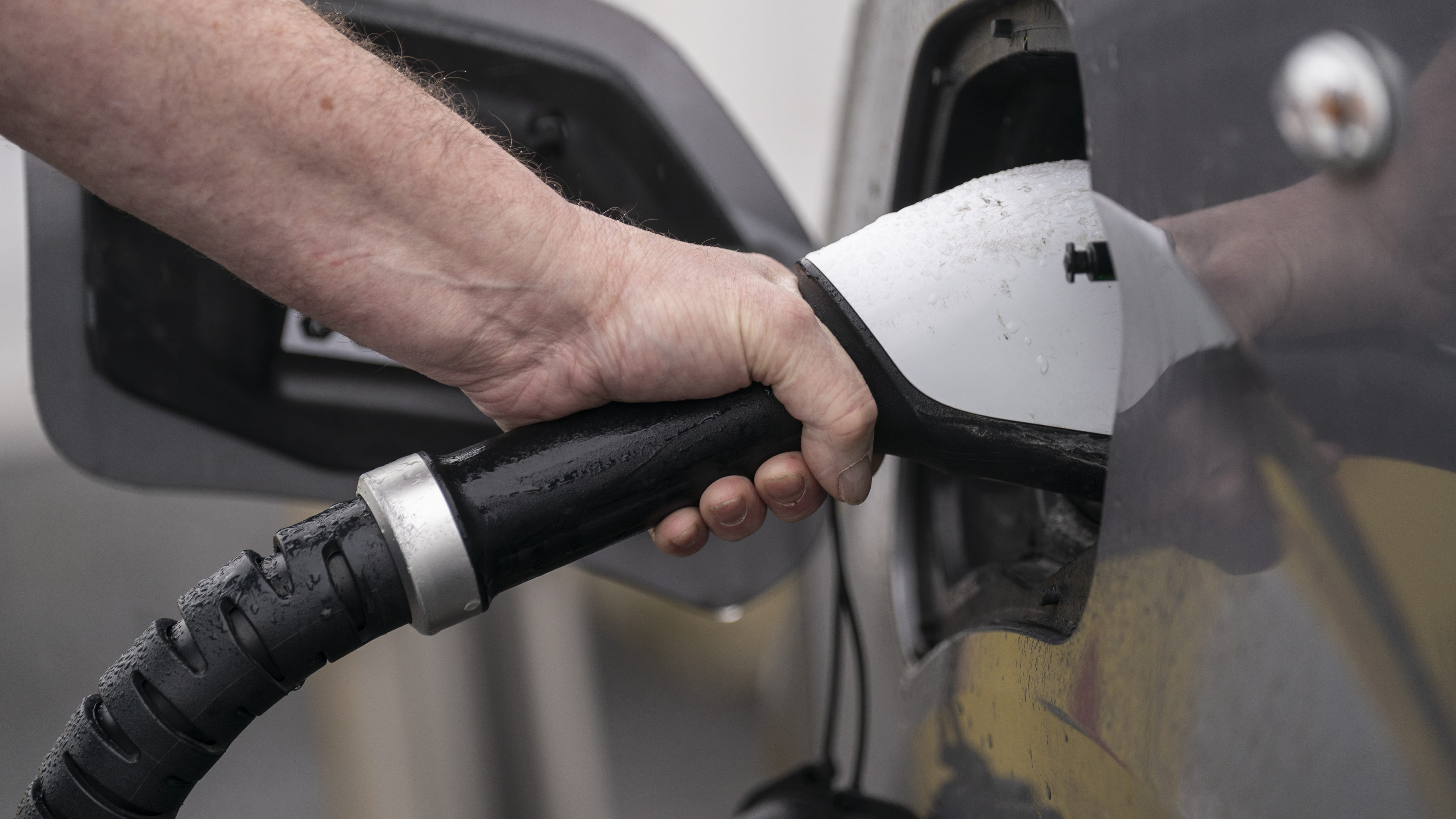 Used electric vehicles hit 4.0% market share but tax plan threatens supply