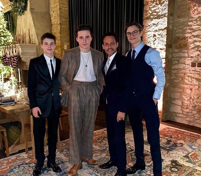 Mark Entoni sa Kruzom, Bruklinom i Romeom Bekamom