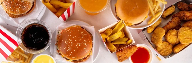 IMLUSTRACIJA/ Ishrana bogata ultra-prerađenom hranom jedan je od faktora rizika 