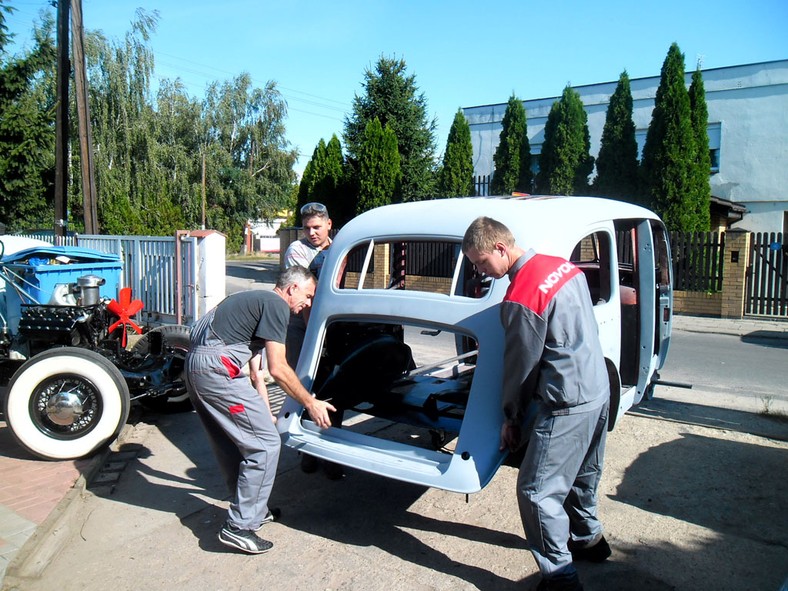 Cadillac Marszałka - Odbudowa Cadillaca 355D Fleetwood Special