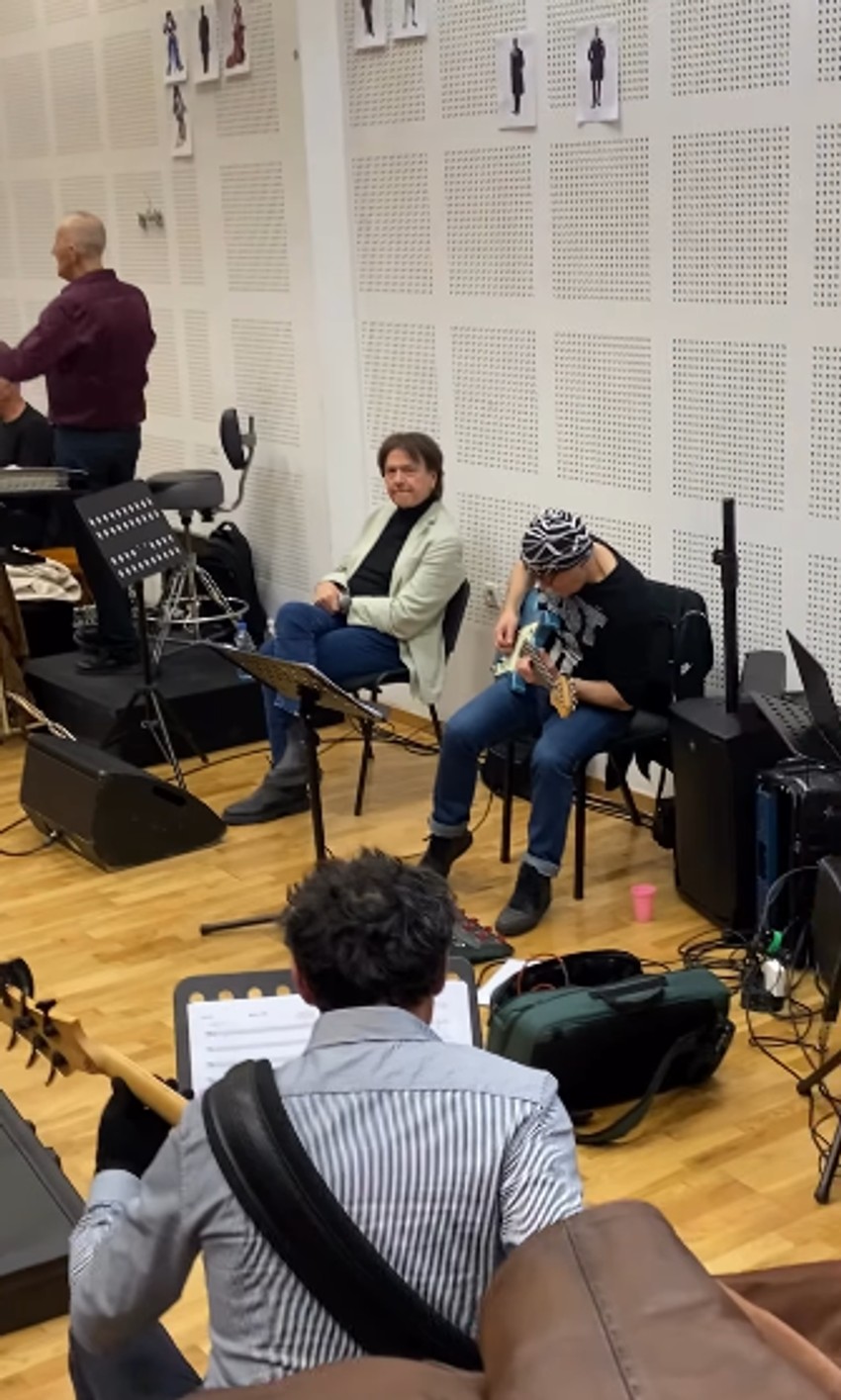 Zdravko Čolić na probi sa orkestrom