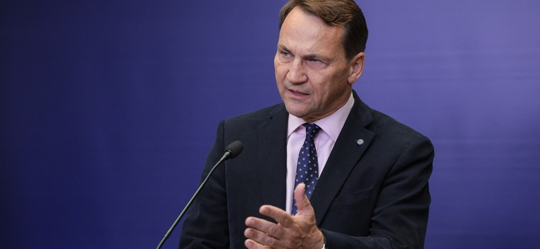 Sikorski komentuje wywiad z Merkel. "Widocznie pani kanclerz zapomniała"
