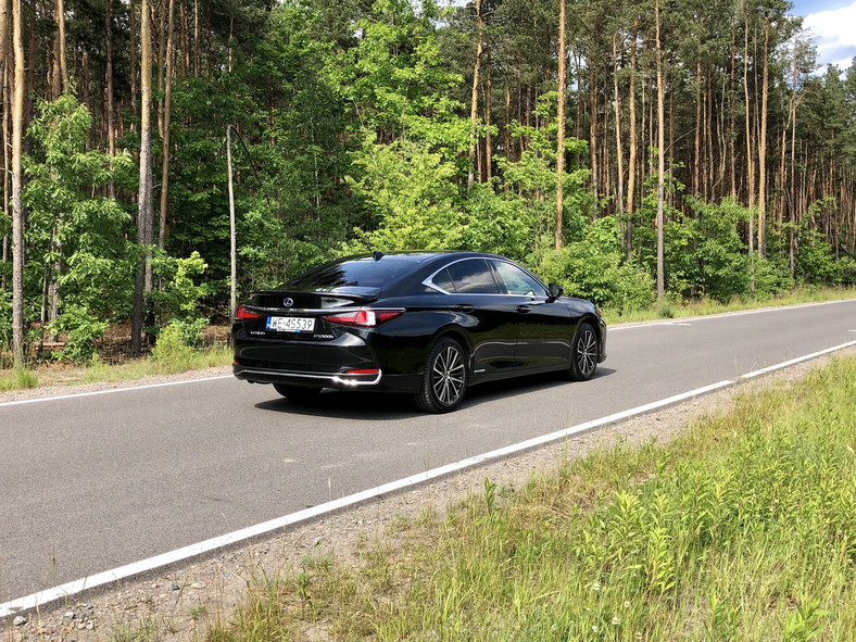 Lexus ES 300h Prestige