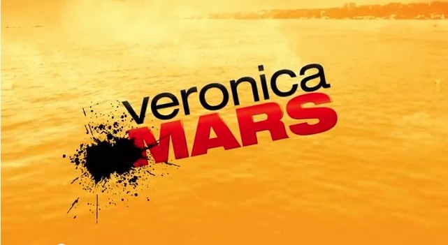'Veronica Mars', czyli serial o uczennicy idącej w ślady ojca-detektywa z Kristen Bell w roli głównej doczekał się trzech sezonów (w latach 2005-2007), milionowej rzeszy fanów i niezłych ocen krytyki. Mimo to wytwórnia przerwała jego produkcję, a fani latami apelowali o jego powrót. Wreszcie reżyser i ekipa namówili wytwórnię Warner Bros., która posiada prawa do serialu, by pozwoliła im spróbować sił w największym serwisie crowdfundingowym, czyli na Kickstarterze. Potrzebowali 2 milionów dolarów, by produkcja ruszyła. Tę kwotę udało im się zebrać w ciągu 12 godzin, a ostatecznie projekt zebrał od fanów aż 5 mln dolarów. <br>

Film miał premierę w 2013 roku i choć nie był już tak dobry jak serial, to i tak fani mieli poczucie, że dzięki ich zaangażowaniu ukochani bohaterowie mogli wrócić do życia.