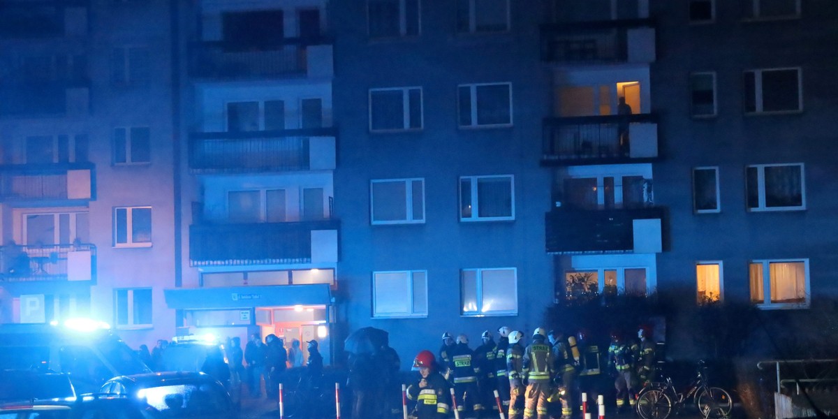 Tragedia w Opolu. Znaleziono trzy ciała. Jedno leżało przy drzwiach