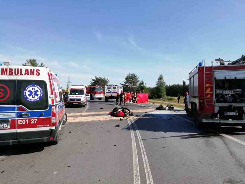 Wypadek na obwodnicy Kleszczowa. Czołowe zderzenie motocykli. Zginęli dwaj motocykliści