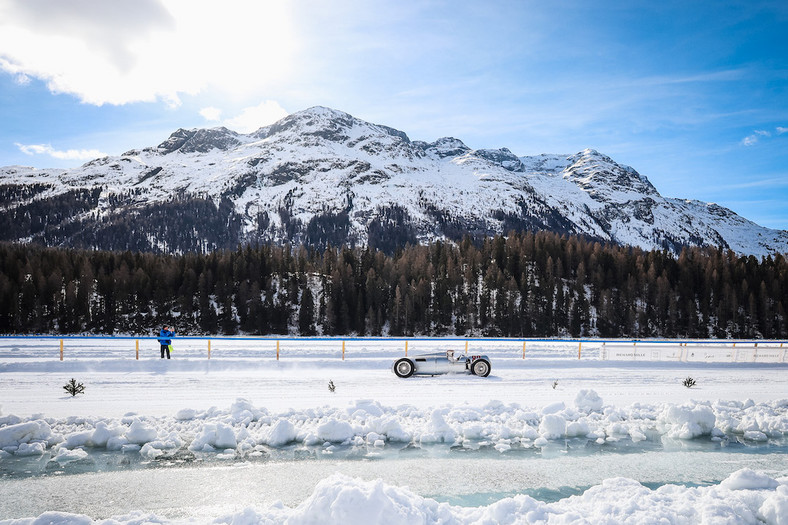 Klasyki na lodzie w St. Moritz