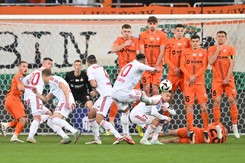 Raków ucieka Jagiellonii i Lechowi. Katastrofalny błąd bramkarza Zagłębia