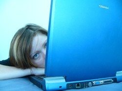 Laptopy będą miały większe ekrany... o milimetry