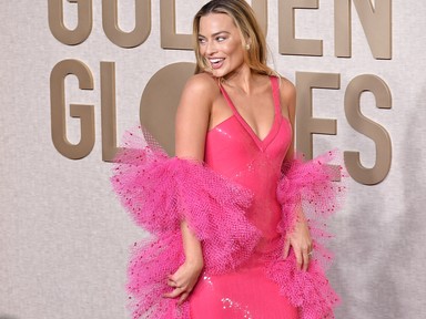 Margot Robbie babát vár! Friss fotókon a  gyönyörű kismama