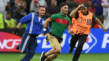 Euro 2016: kibic wtargnął ma murawę w meczu Polska-Portugalia