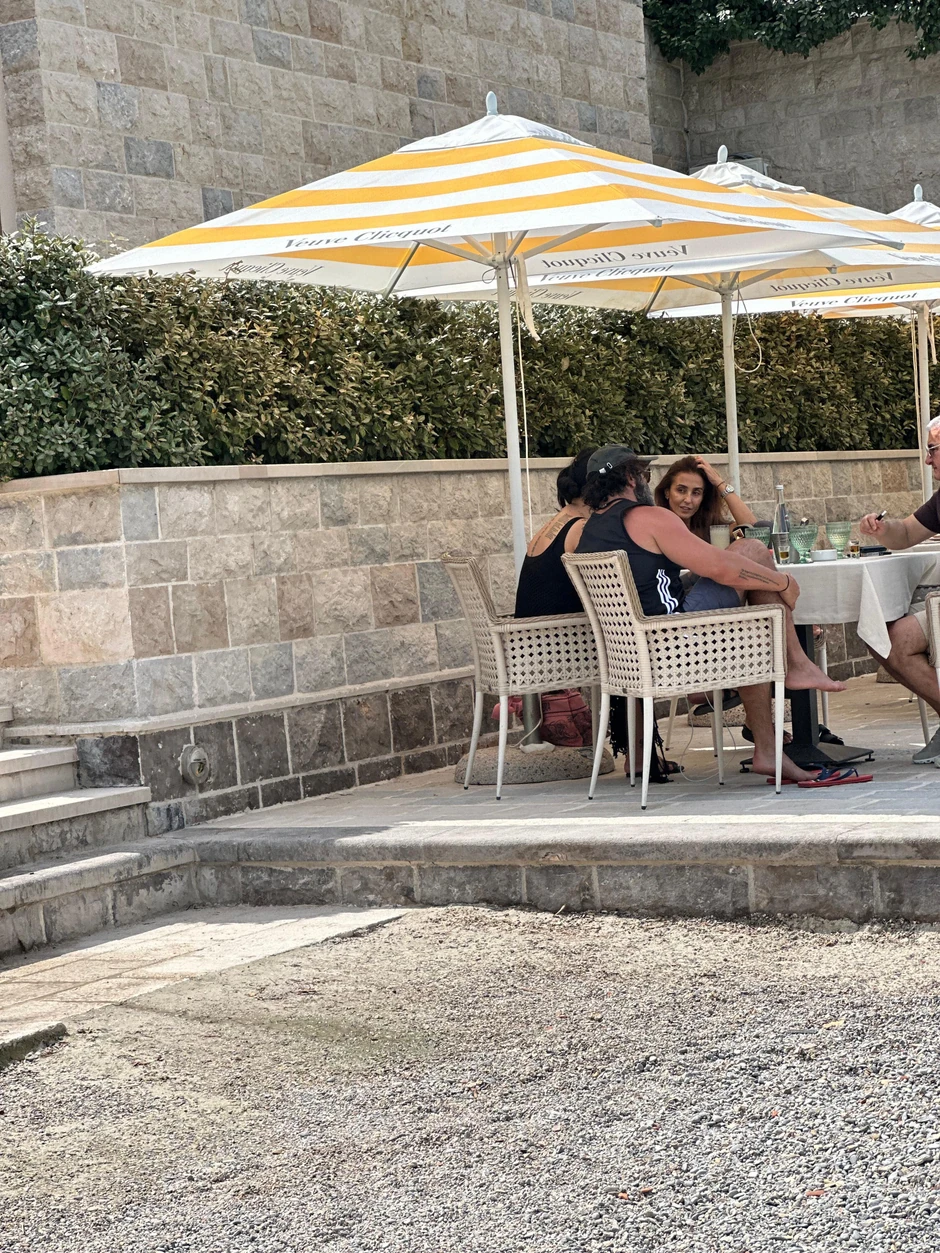 Seka Aleksić sa Veljkom u Crnoj Gori