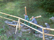 Remont ogrodzenia na tatrzańskim szlaku