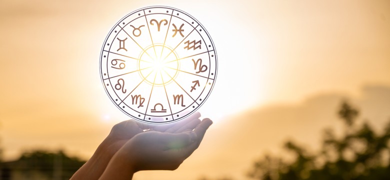 Wakacje 2024. Idealny urlop wg. znaku zodiaku [Horoskop podróżniczy]