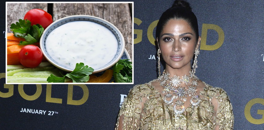 Lubisz sos tzatziki? Camila Alves McConaughey dodaje do niego dwa warzywa i powstaje pyszna sałatka!