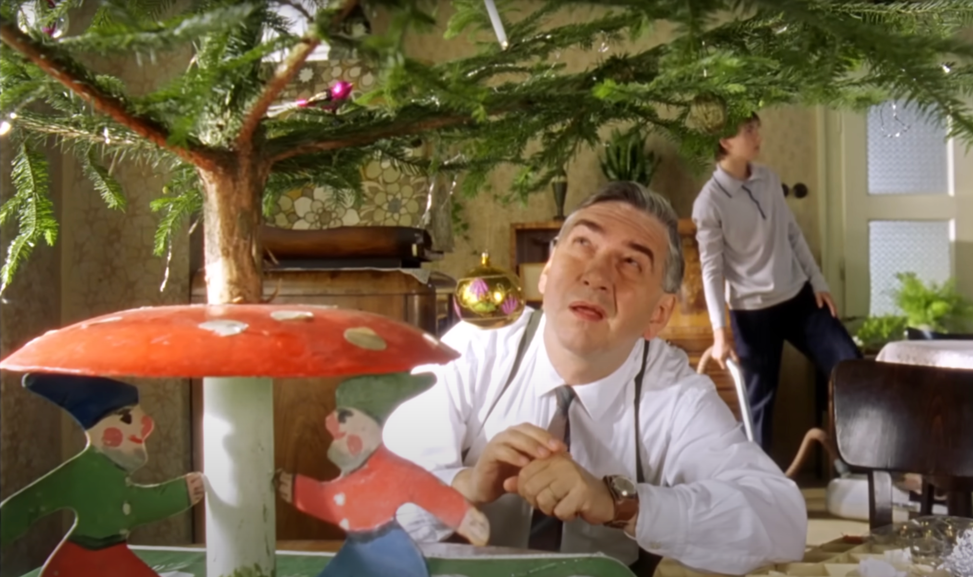 Miroslav Donutil vo filme Pelíšky.