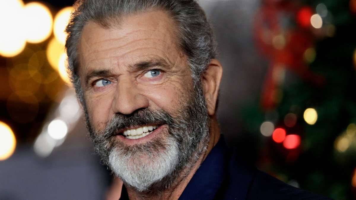 - Jesteście pięknym narodem z niesamowitą historią. I życzę Wam wszystkiego najlepszego - mówi w krótkim nagraniu Mel Gibson. Hollywoodzki aktor złożył Polakom życzenia z okazji setnej rocznicy odzyskania przez Polskę niepodległości.