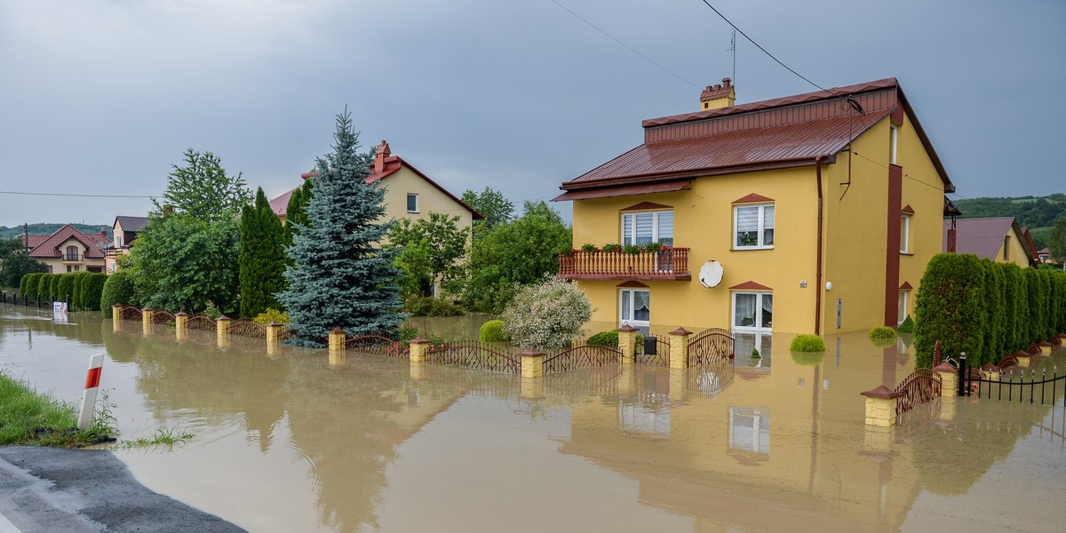 Przepisy są istotne w kontekście zapobiegania konsekwencjom powodzi.