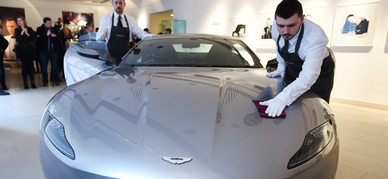 Chcesz być jak James Bond? Gadżety 007 trafiły na aukcję! [ZDJĘCIA]
