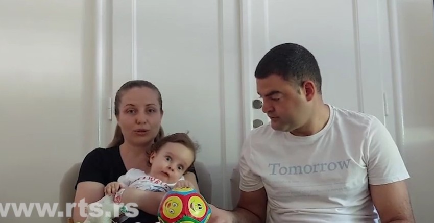 Mali Vukan sa roditeljima