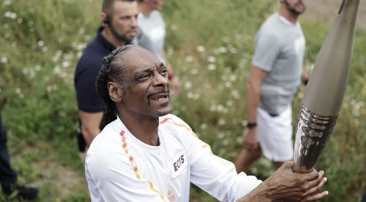 Snoop Dogg és az olimpiai láng Párizsban