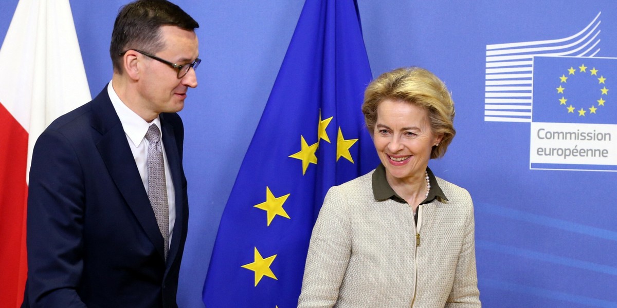 Premier Mateusz Morawiecki i przewodnicząca Komisji Europejskiej Ursula von der Leyen.