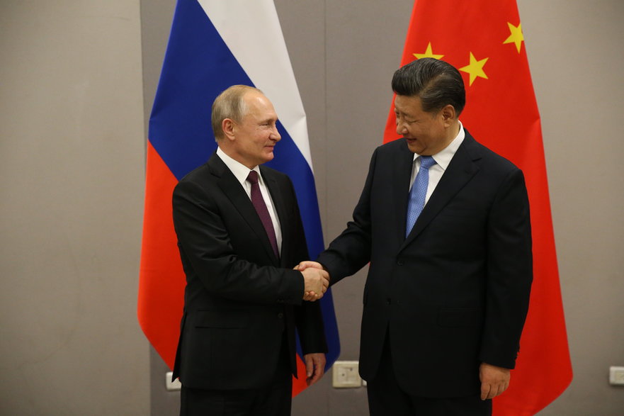 Prezydent Rosji Władimir Putin z prezydentem Chin Xi Jinpingiem, 13 listopada 2019 r.