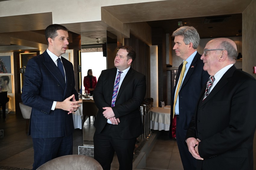 Đurić sa Dautijem o unapređenju saradnje Srbije i Velike Britanije