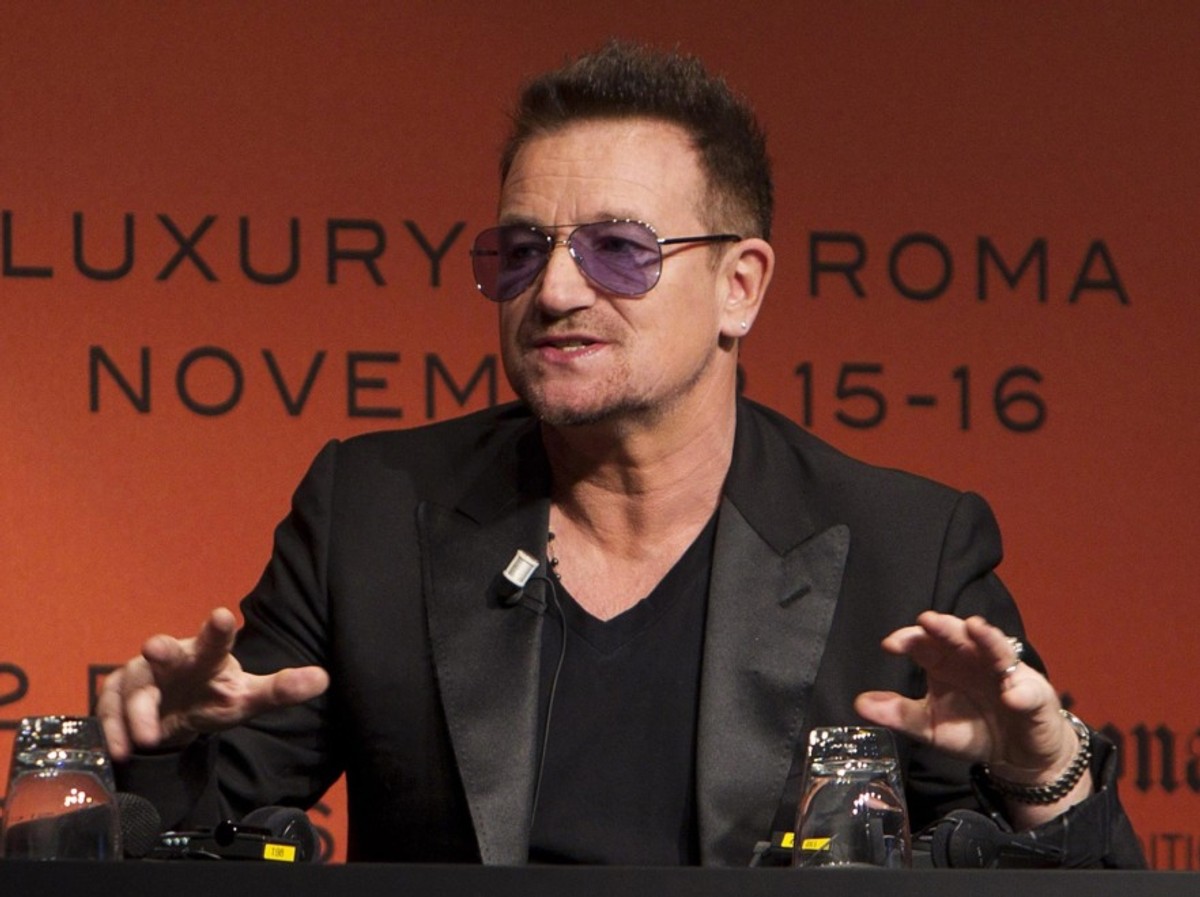 Bono i Tiesto grają razem dla chorych na AIDS