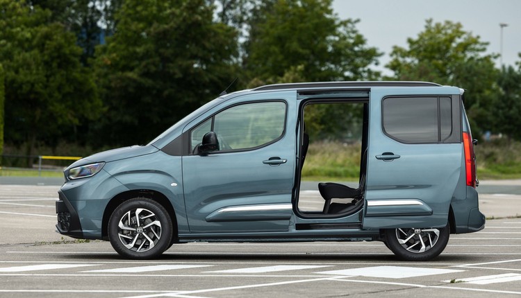 Oto nowe auto za 41 900 zł. Ma silnik 1.2 Turbo i gwarancję na 1 mln km