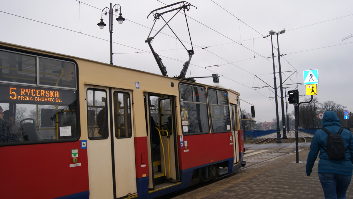 Z nowo otwartej linii tramwajowej do Fordonu korzysta więcej pasażerów, niż zakładano. Dlatego władze Bydgoszczy planują wkrótce zwiększyć częstotliwość kursowania tramwajów.